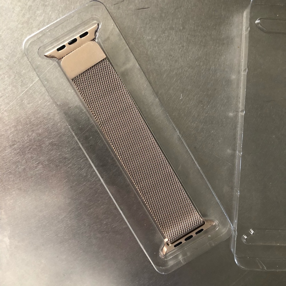 Gold Apple Watch band 42mm